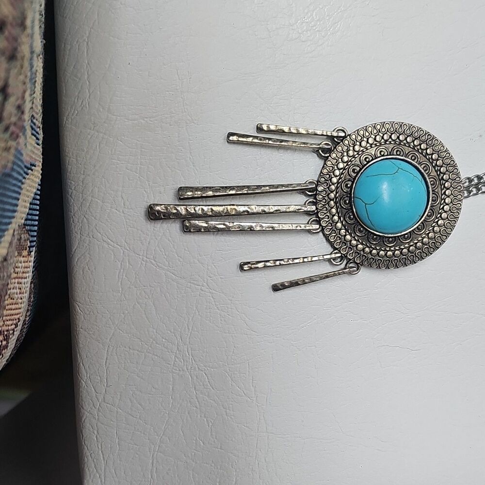 Silver Tone Round Turquoise Pendant Necklace Bezel Set Cable Chain Lobster